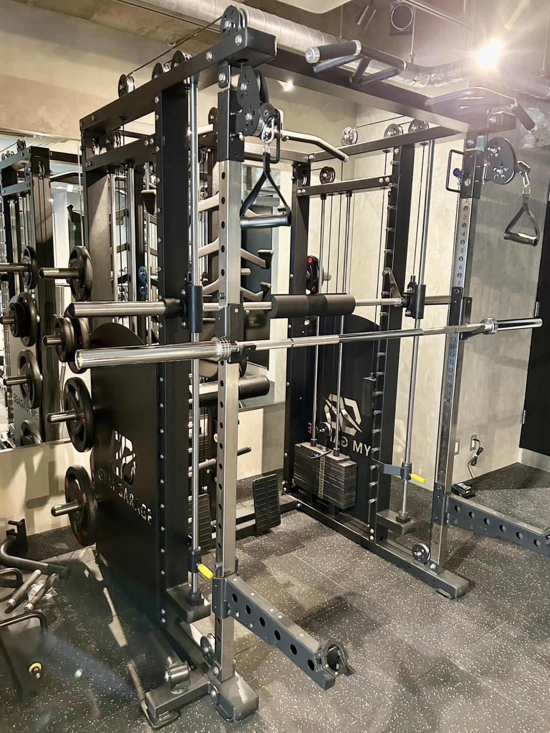GYM GARAGE製のパワーラックです。