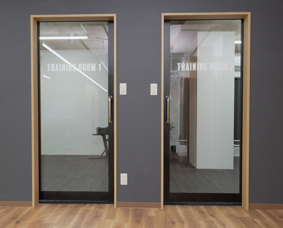 鍼灸整骨院内に完全個室が２ブースあります！