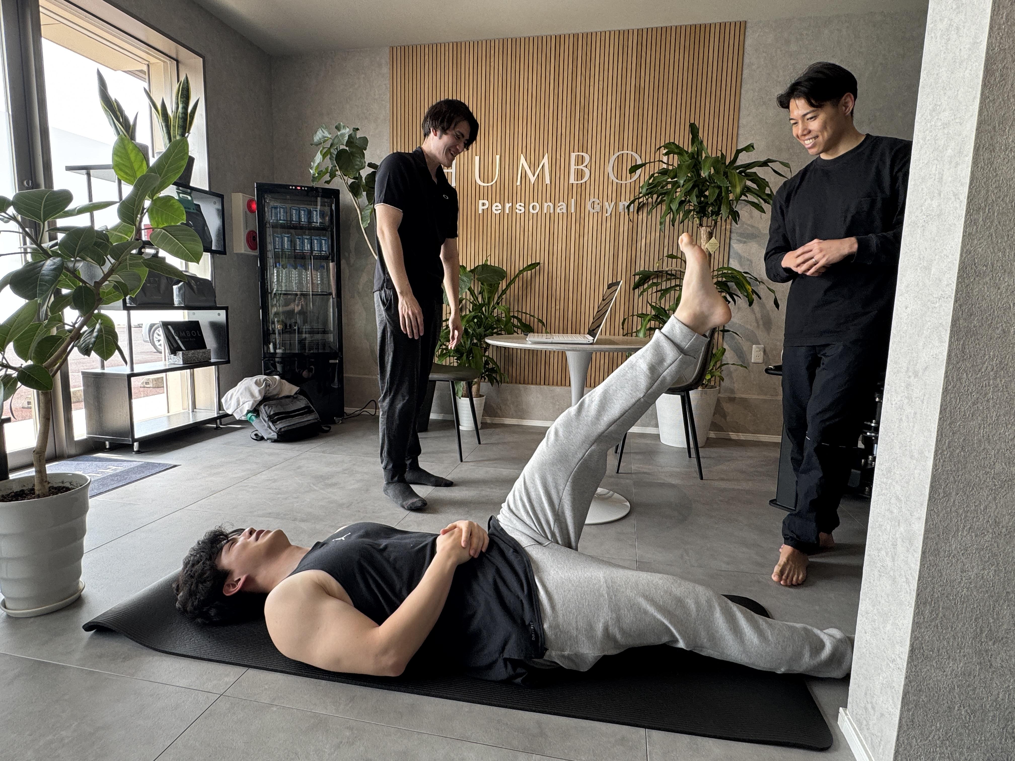 【定期研修の写真】より良いサービスをお客様に提供するために定期研修も行っております。